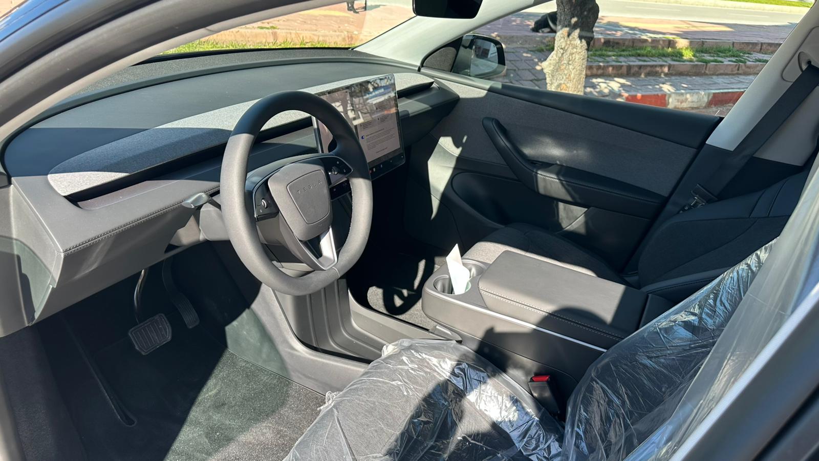 Antalya Kiralık Tesla Model Y
