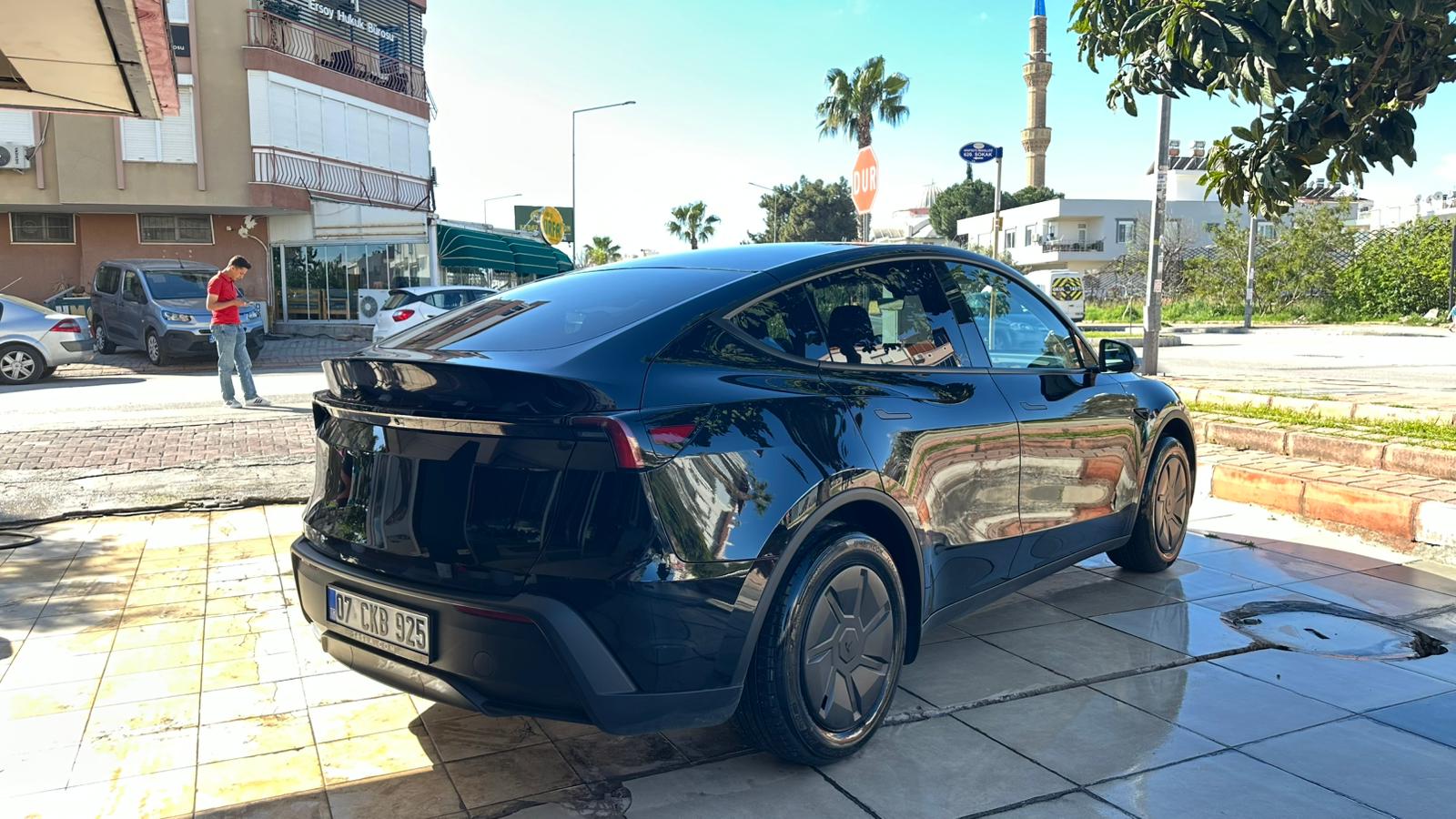 Antalya Kiralık Tesla Model Y