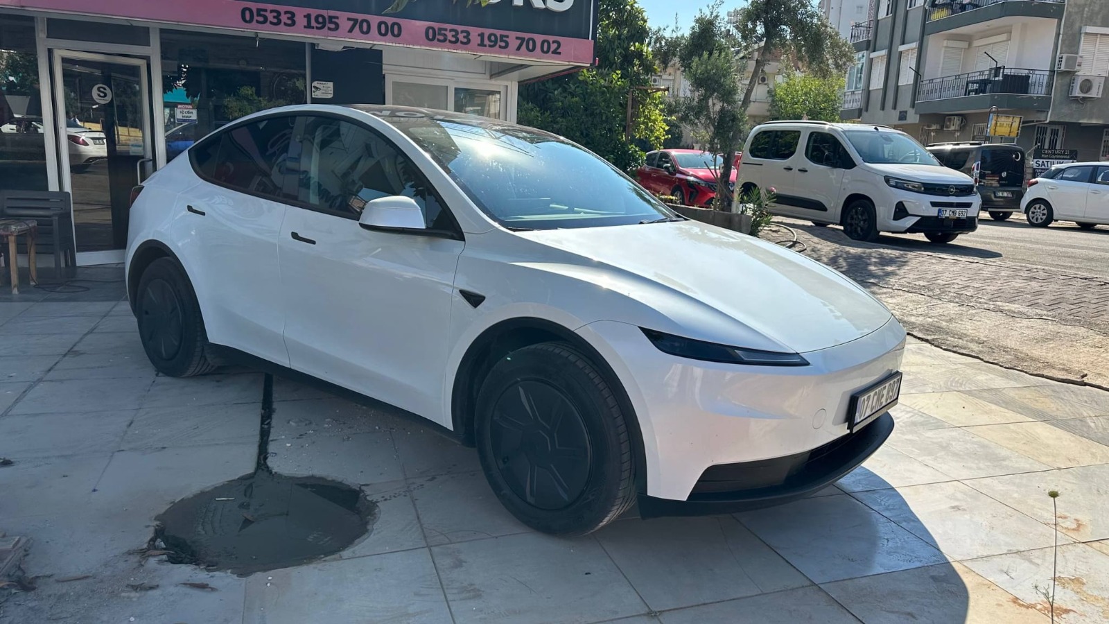 Antalya Kiralık Tesla Model Y